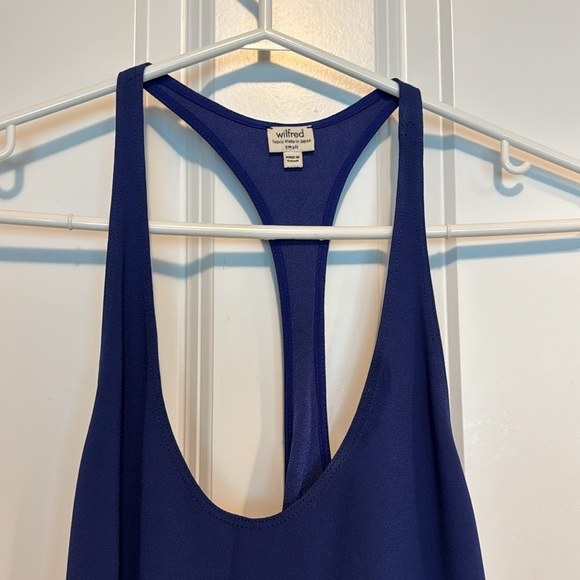 Wilfred racer back dress with slits at the bottom on both sides. - Picture 2 of 6